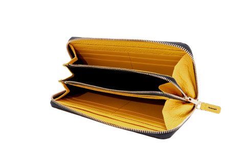 Epoi（エポイ）リツのレディースラウンドファスナー長財布の内装